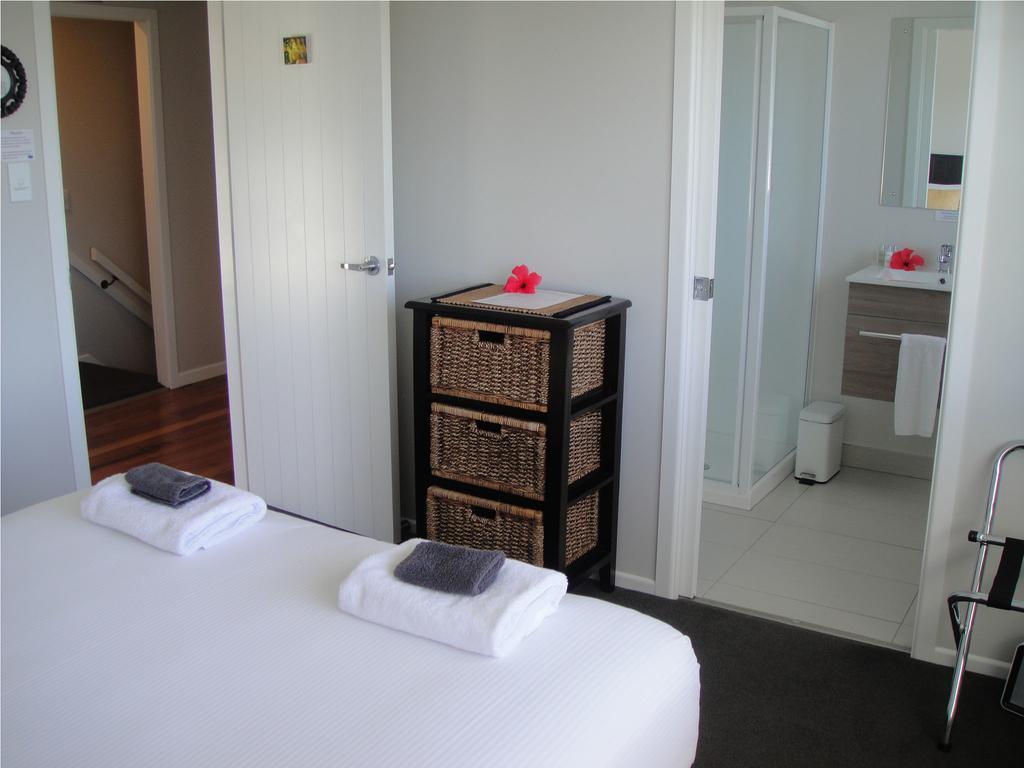 Kiwi House Waiheke Hotel Oneroa Exterior photo